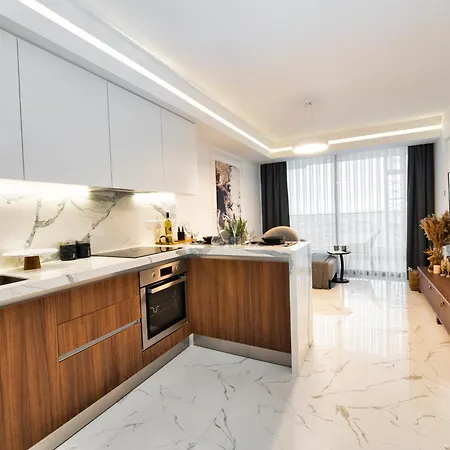 Grand Sapphire By Aircyp Apartman *